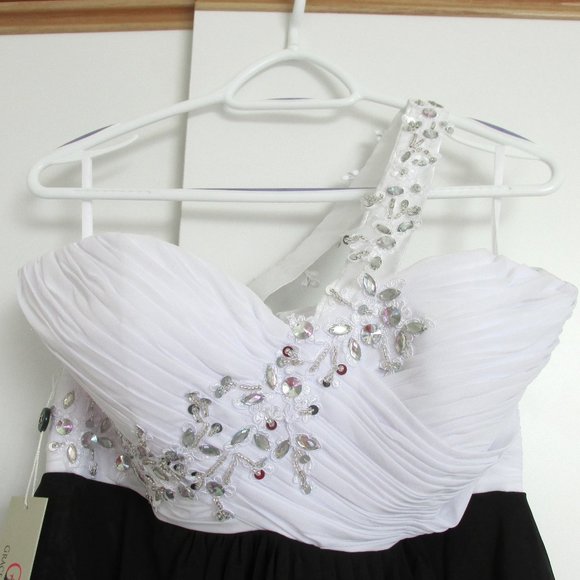 Grace Karin B&W Long Gown Rhinestones One Strap NYE Size 12 - Picture 2 of 10